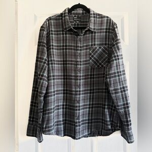 Men's Plaid Button-Down Shirt in Black and Gray
